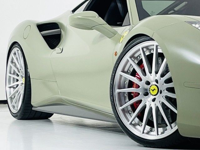 2017 FERRARI 488 GTB ZFF79ALA1H0227158