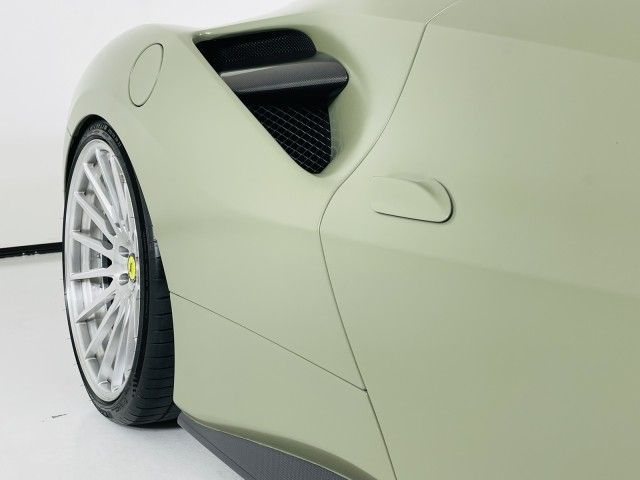 2017 FERRARI 488 GTB ZFF79ALA1H0227158