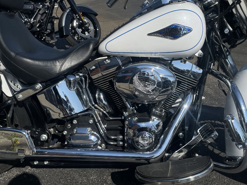 2013 HARLEY-DAVIDSON FLSTC HERITAGE SOFTAIL CLASSIC 1HD1BWV1XDB028500
