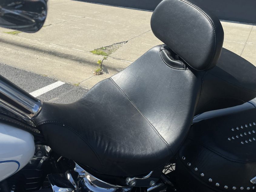 2013 HARLEY-DAVIDSON FLSTC HERITAGE SOFTAIL CLASSIC 1HD1BWV1XDB028500