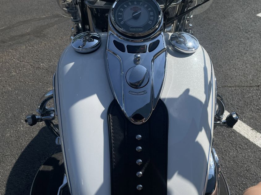 2013 HARLEY-DAVIDSON FLSTC HERITAGE SOFTAIL CLASSIC 1HD1BWV1XDB028500