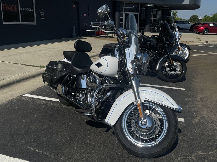 2013 HARLEY-DAVIDSON FLSTC HERITAGE SOFTAIL CLASSIC 1HD1BWV1XDB028500