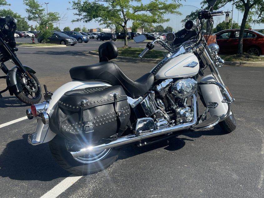 2013 HARLEY-DAVIDSON FLSTC HERITAGE SOFTAIL CLASSIC 1HD1BWV1XDB028500
