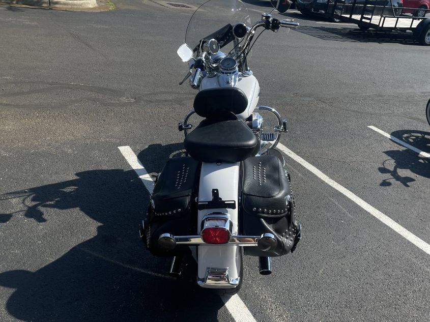 2013 HARLEY-DAVIDSON FLSTC HERITAGE SOFTAIL CLASSIC 1HD1BWV1XDB028500