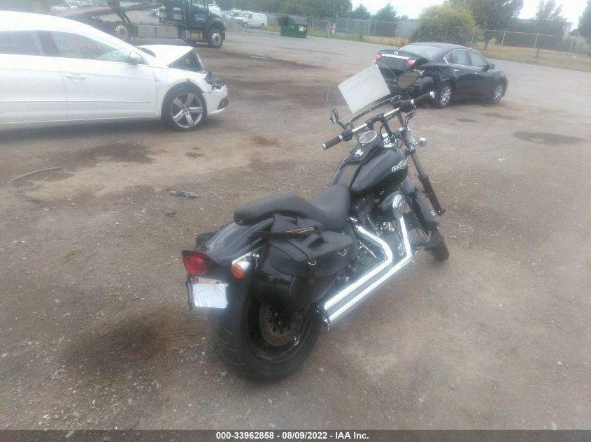 2007 HARLEY-DAVIDSON FXSTB 1HD1JA5157Y077708