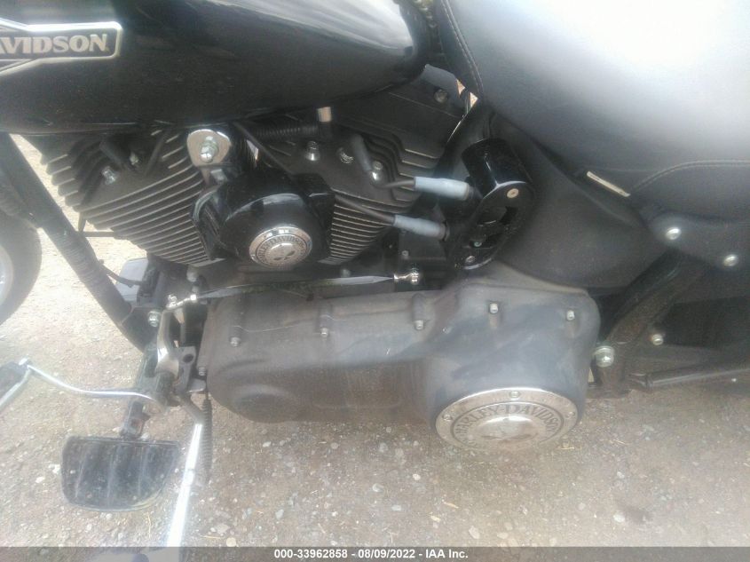 2007 HARLEY-DAVIDSON FXSTB 1HD1JA5157Y077708