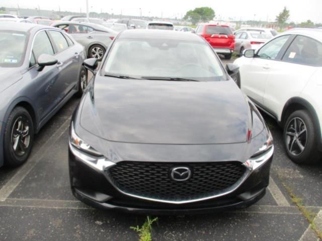 2021 MAZDA MAZDA3 SEDAN SELECT JM1BPABL7M1324256