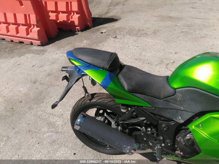 2012 KAWASAKI EX250 J JKAEXMJ11CDAB1787