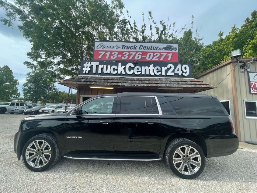 2017 GMC YUKON XL SLT 1GKS1GKC0HR392513