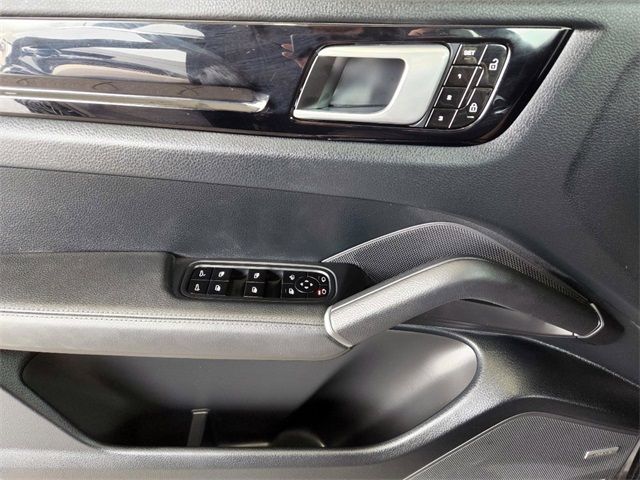 2019 PORSCHE CAYENNE WP1AA2AY1KDA16011