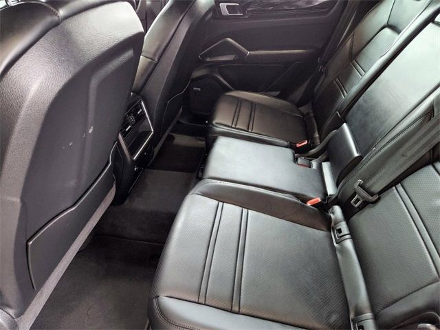 2019 PORSCHE CAYENNE WP1AA2AY1KDA16011