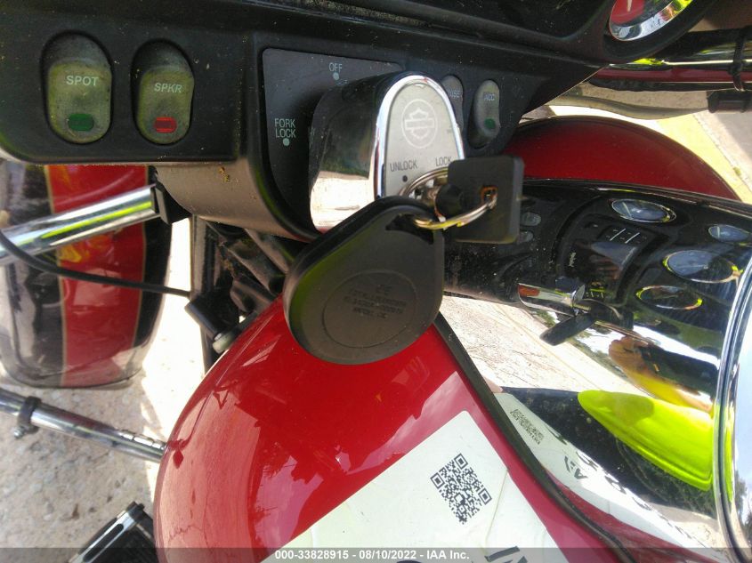 2011 HARLEY-DAVIDSON FLHTK 1HD1KEM15BB631900