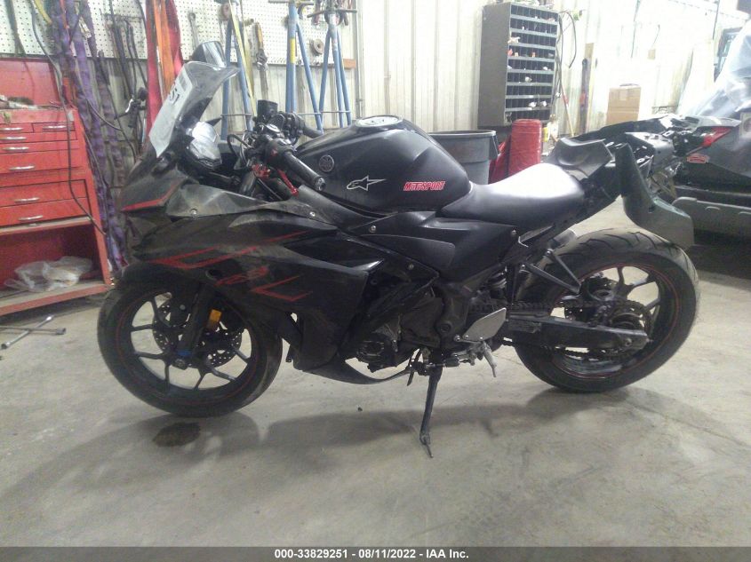 2017 YAMAHA YZFR3 MH3RH06Y6HK016122