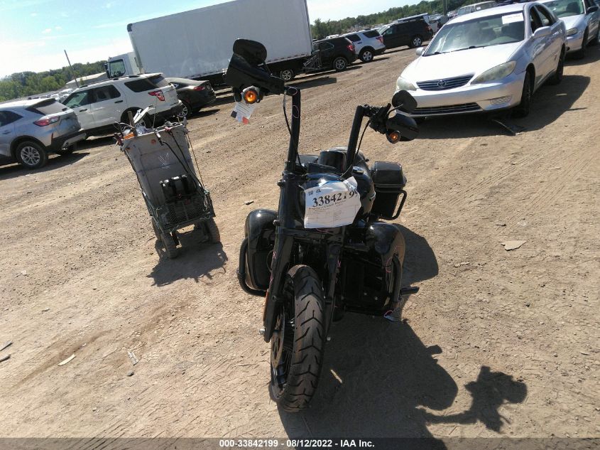 2018 HARLEY-DAVIDSON FLHRXS 1HD1KVC10JB679711