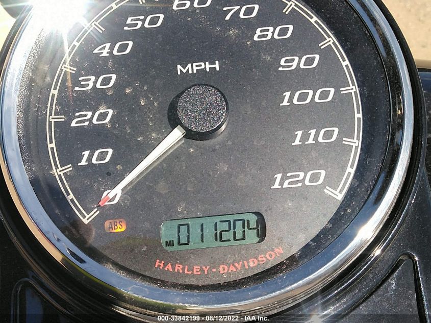2018 HARLEY-DAVIDSON FLHRXS 1HD1KVC10JB679711