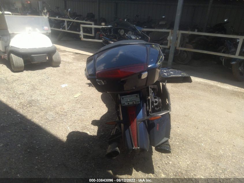 2015 VICTORY MOTORCYCLES CROSS COUNTRY 8-BALL 5VPDA36N6F3041311
