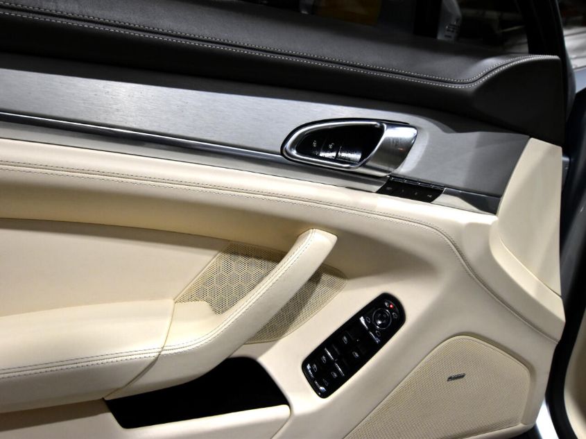 2015 PORSCHE PANAMERA GTS WP0AF2A7XFL080280