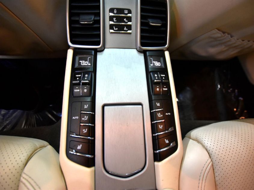 2015 PORSCHE PANAMERA GTS WP0AF2A7XFL080280
