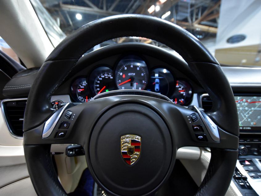 2015 PORSCHE PANAMERA GTS WP0AF2A7XFL080280