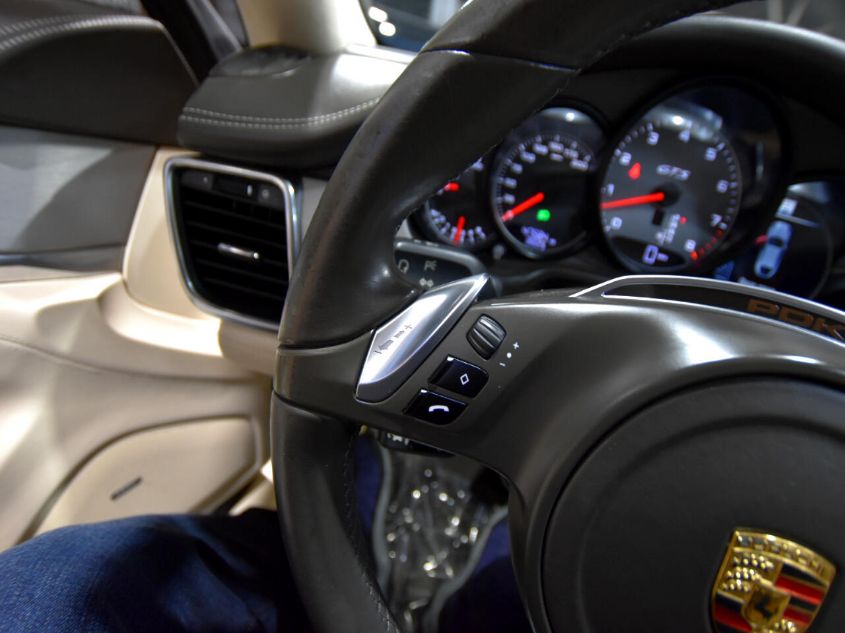 2015 PORSCHE PANAMERA GTS WP0AF2A7XFL080280