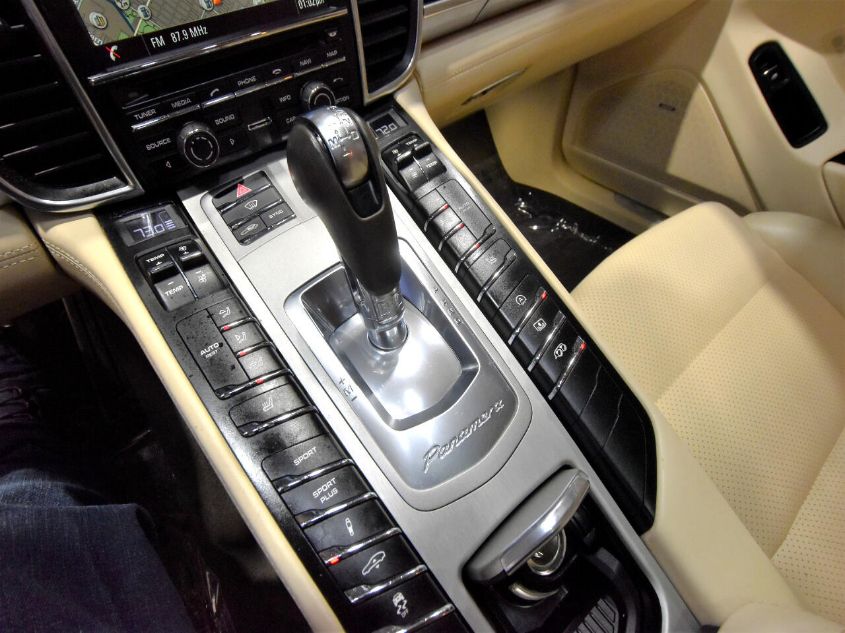 2015 PORSCHE PANAMERA GTS WP0AF2A7XFL080280