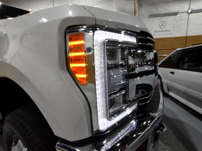 2017 FORD SUPER DUTY F-350 DRW LARIAT 1FT8W3DT8HEE68970