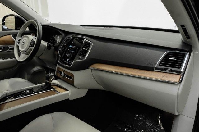 2021 VOLVO XC90 MOMENTUM YV4A22PK0M1711986