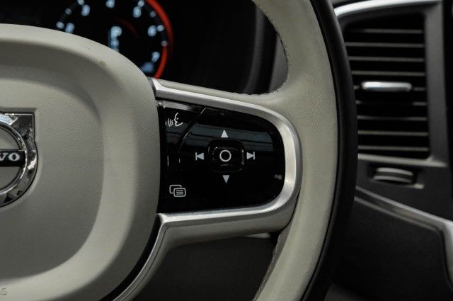 2021 VOLVO XC90 MOMENTUM YV4A22PK0M1711986