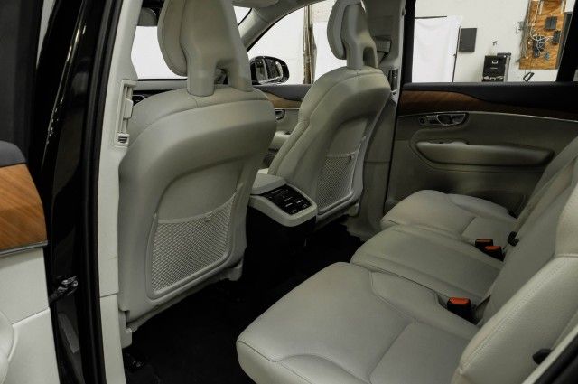 2021 VOLVO XC90 MOMENTUM YV4A22PK0M1711986