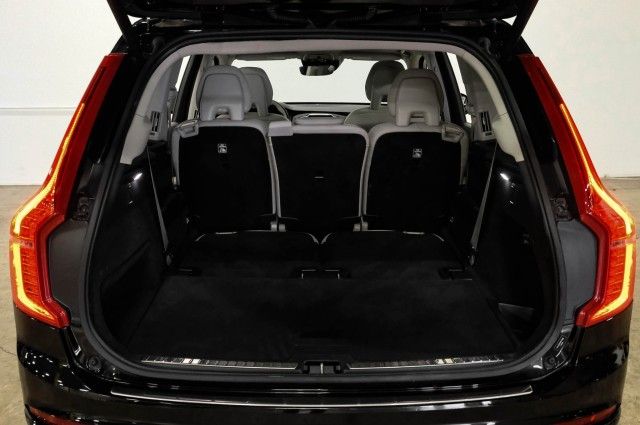 2021 VOLVO XC90 MOMENTUM YV4A22PK0M1711986