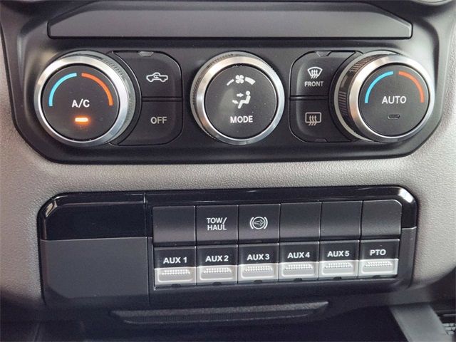 2022 RAM 5500 CHASSIS CAB SLT 3C7WRMDLXNG133088