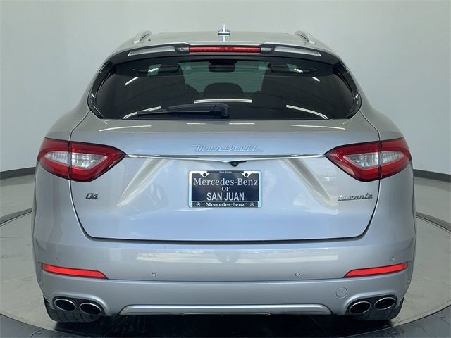 2017 MASERATI LEVANTE ZN661XUS4HX250533