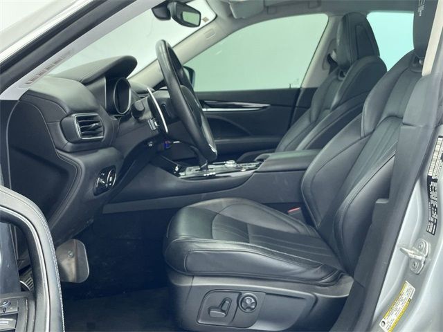 2017 MASERATI LEVANTE ZN661XUS4HX250533