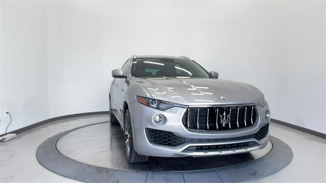 2017 MASERATI LEVANTE ZN661XUS4HX250533