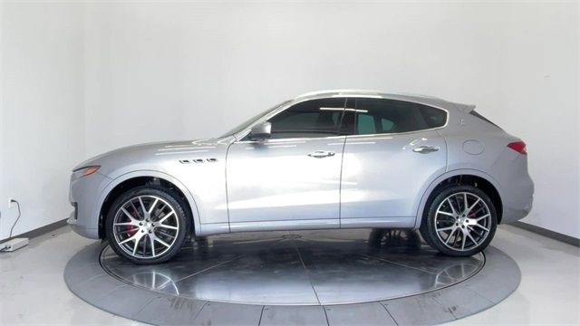 2017 MASERATI LEVANTE ZN661XUS4HX250533