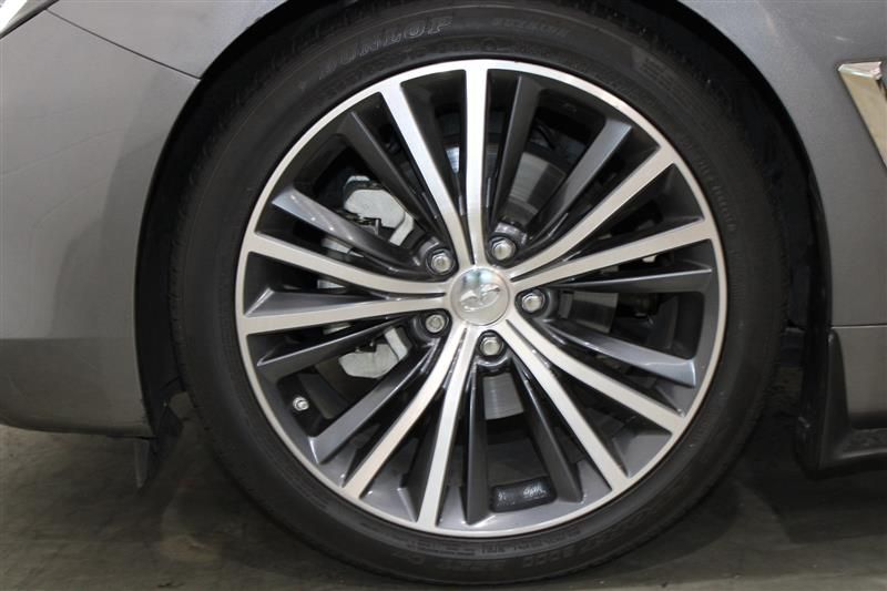 2018 INFINITI Q60 2.0T LUXE JN1CV7EL3JM250050