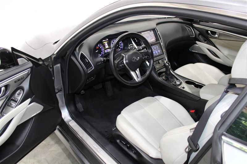 2018 INFINITI Q60 2.0T LUXE JN1CV7EL3JM250050