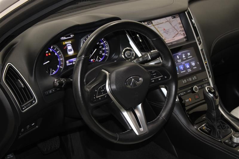 2018 INFINITI Q60 2.0T LUXE JN1CV7EL3JM250050