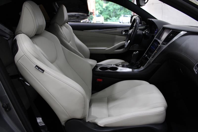 2018 INFINITI Q60 2.0T LUXE JN1CV7EL3JM250050