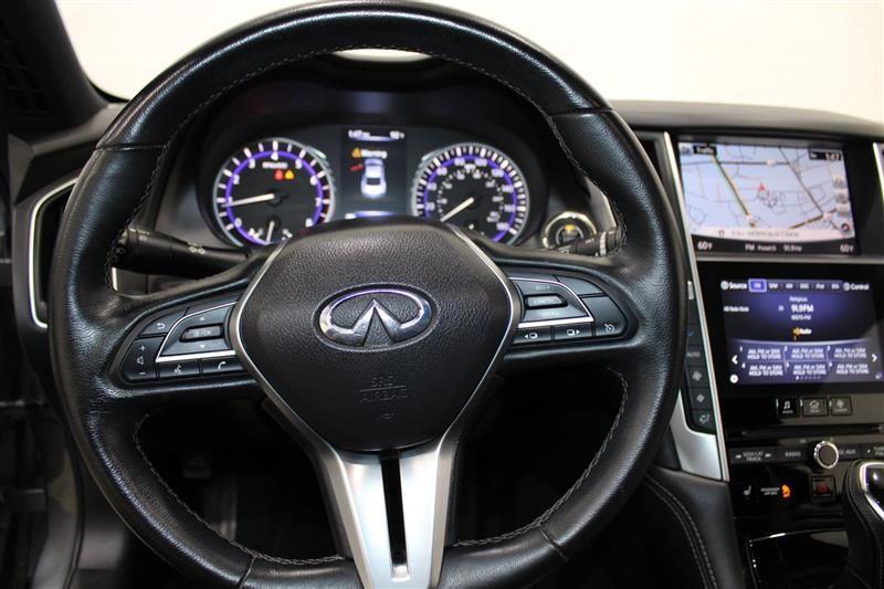 2018 INFINITI Q60 2.0T LUXE JN1CV7EL3JM250050