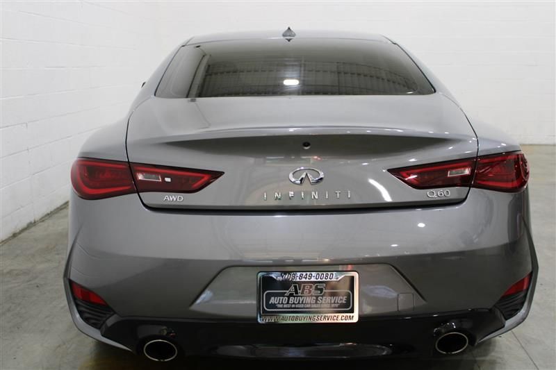 2018 INFINITI Q60 2.0T LUXE JN1CV7EL3JM250050