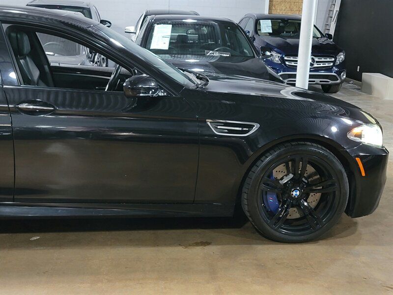 2014 BMW M5 WBSFV9C58ED593042