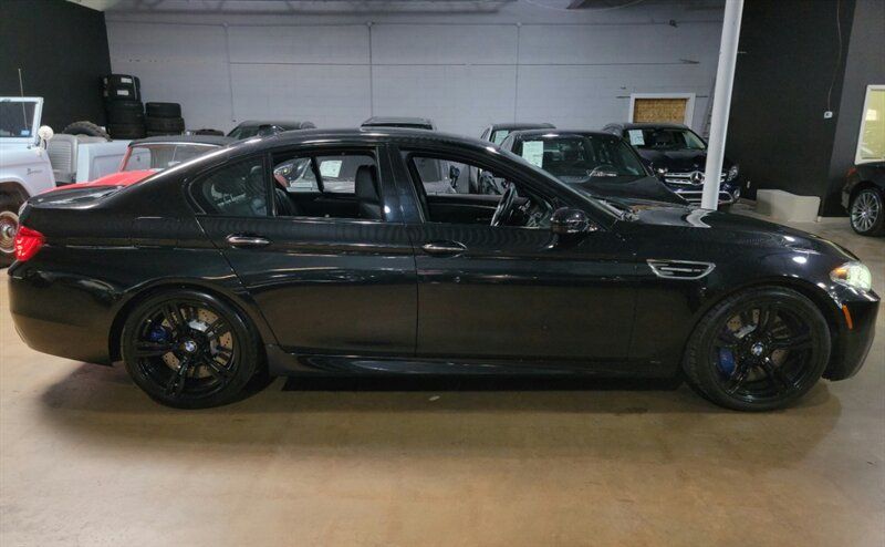 2014 BMW M5 WBSFV9C58ED593042