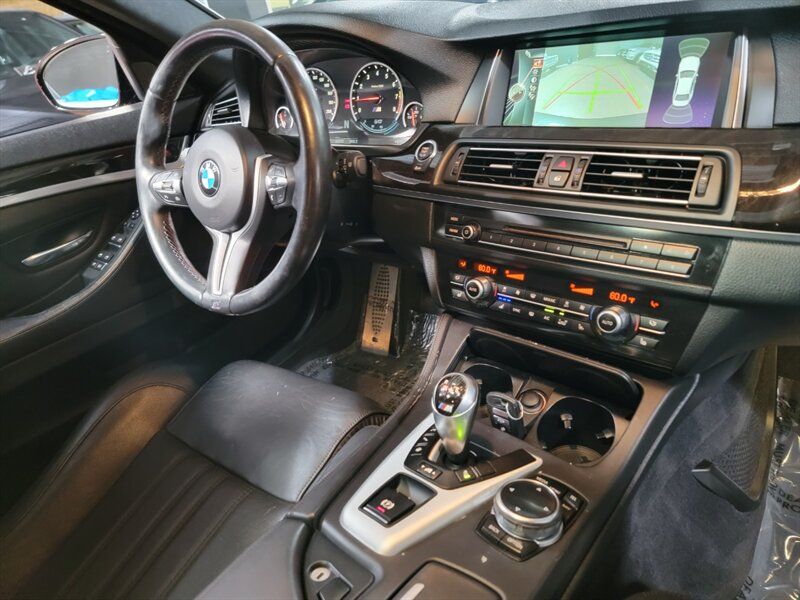 2014 BMW M5 WBSFV9C58ED593042