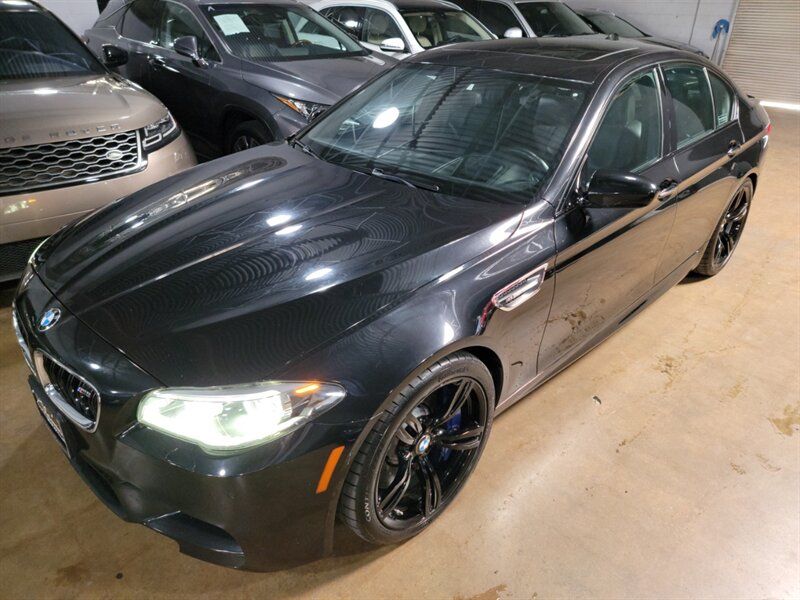 2014 BMW M5 WBSFV9C58ED593042