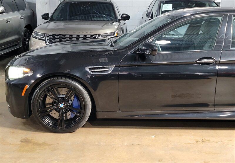2014 BMW M5 WBSFV9C58ED593042