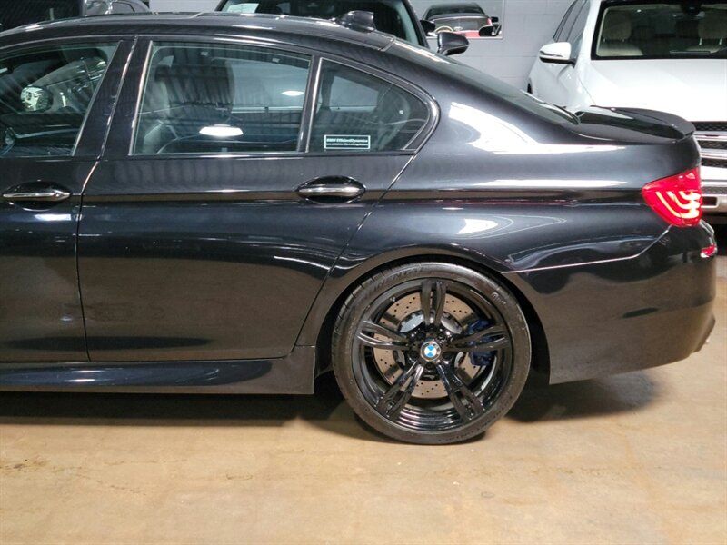 2014 BMW M5 WBSFV9C58ED593042