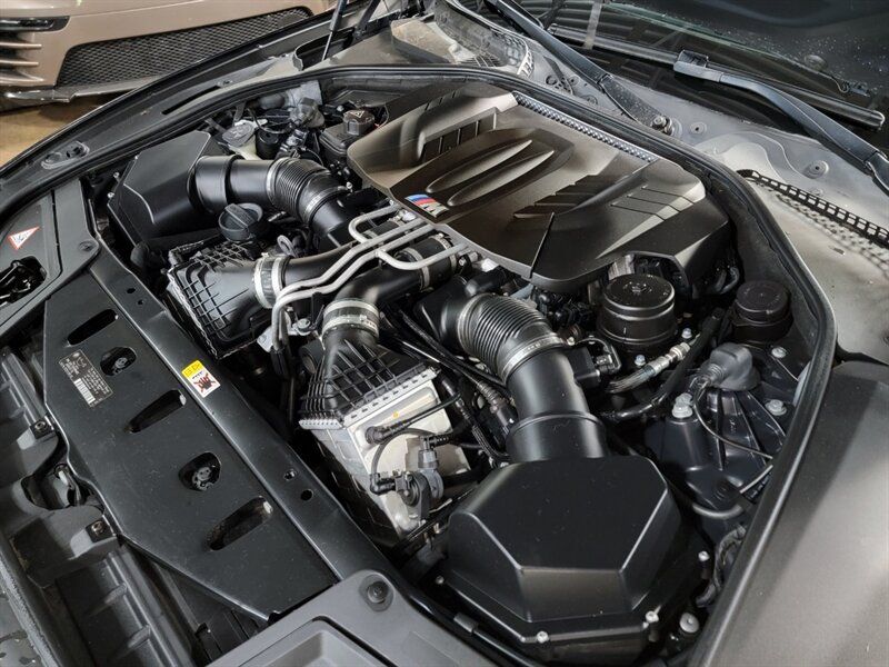 2014 BMW M5 WBSFV9C58ED593042