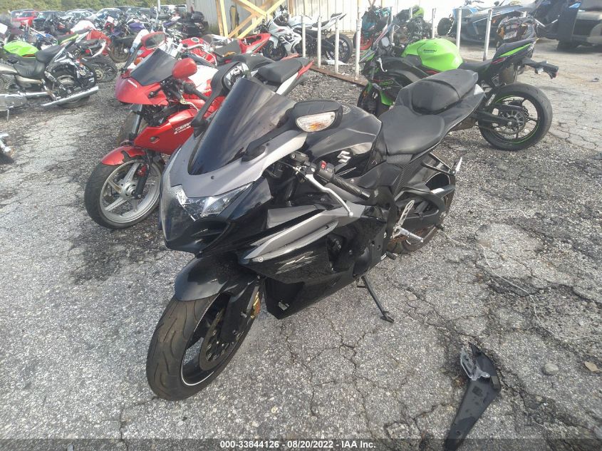 2014 SUZUKI GSX-R1000 JS1GT78A2E2101042