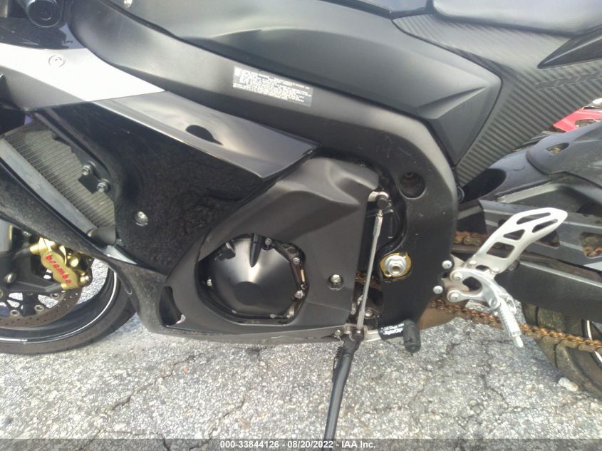 2014 SUZUKI GSX-R1000 JS1GT78A2E2101042